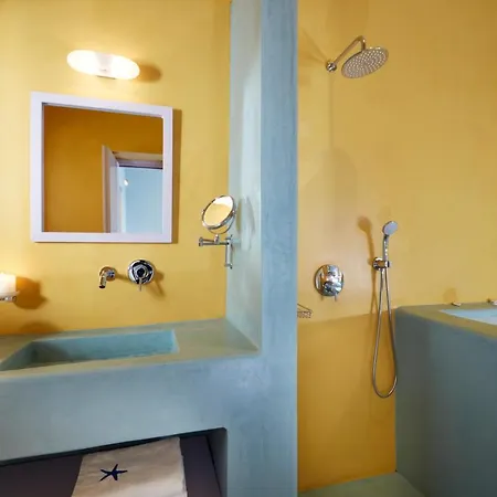Caldera Apex 4* Fira (Santorini)
